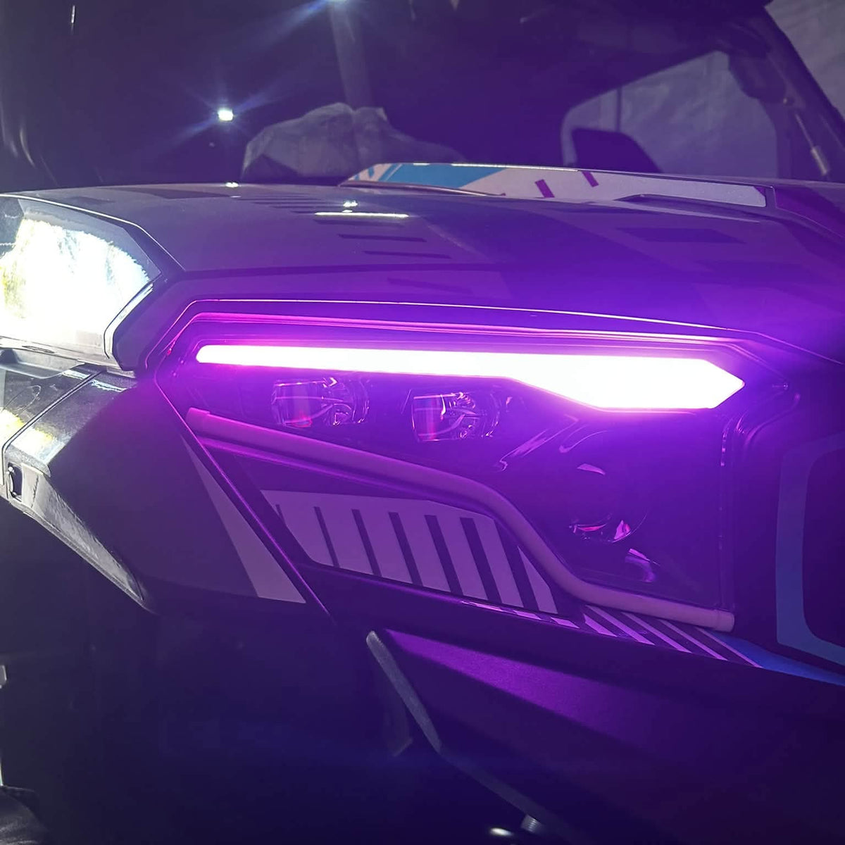 RGB+W XPEDITION Headlight (Polaris)