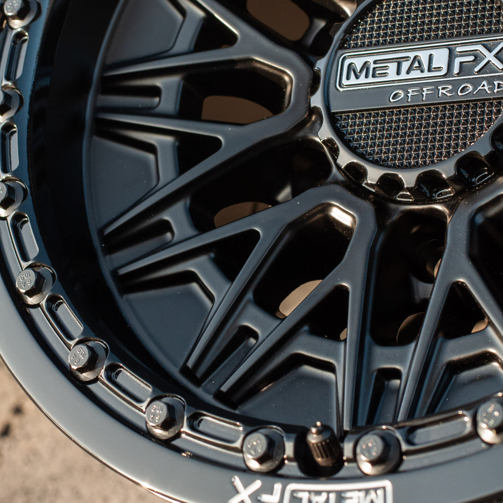Alpha 6R Beadlock | Satin Black w/ Gloss Black Ring