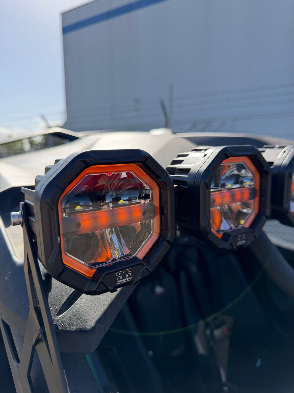 6 Light U-Con Interlocking Off Road LED Pod With Amber or White DRL Running Light