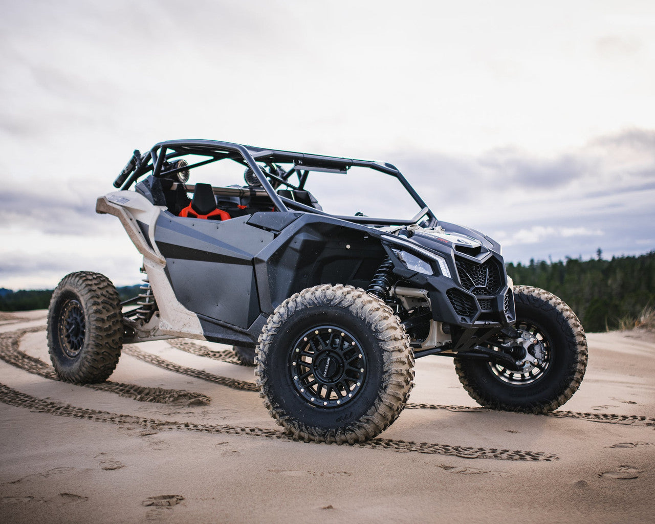 DIRT SPECIALTIES CAN-AM MAVERICK X3 SUICIDE DOORS ( 2 door)