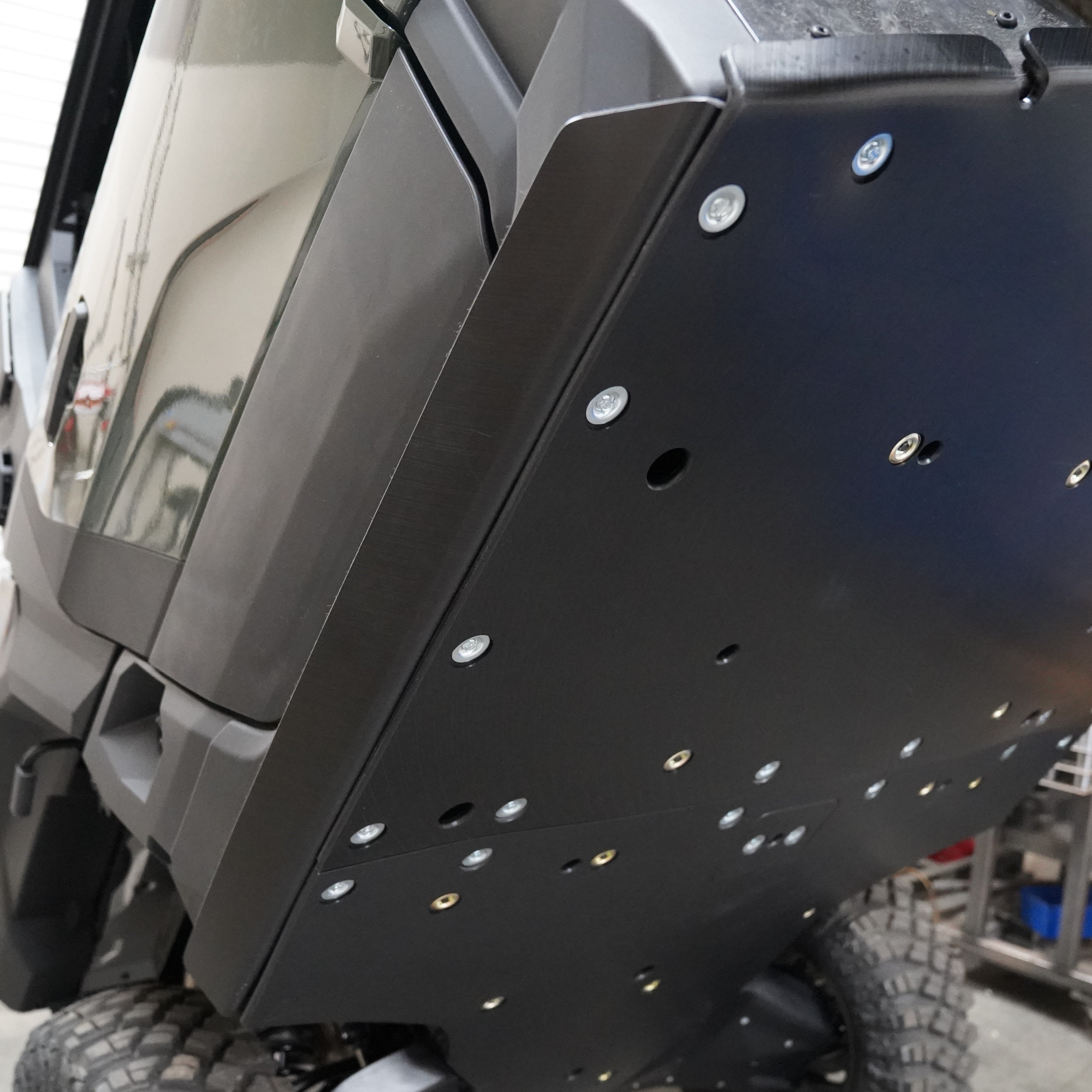 Polaris Xpedition UHMW Rock Sliders