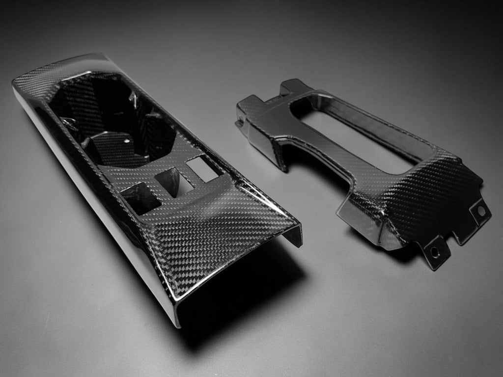 CAN AM MAVERICK R CARBON FIBER - FRONT CENTER CONSOLE