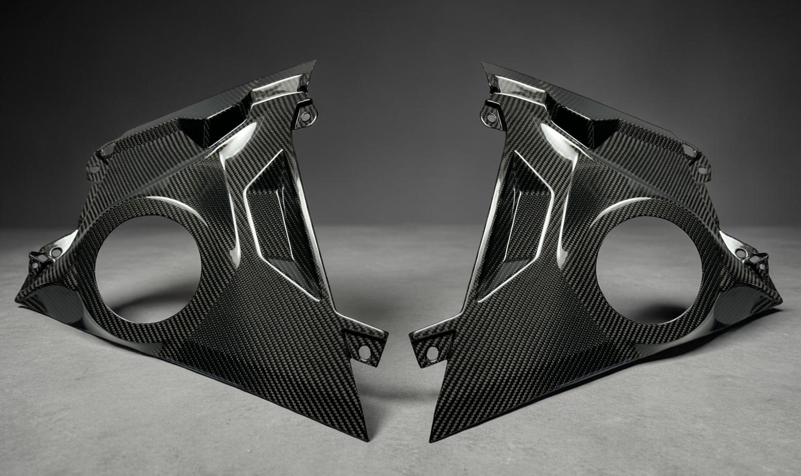 CAN AM MAVERICK R CARBON FIBER DASH SPEAKER PANELS / 6.5" SPEAKER CUTOUTS
