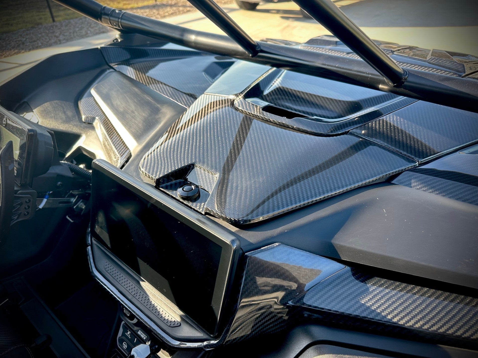 CAN AM MAVERICK R CARBON FIBER 3 PC DASH TRIM KIT