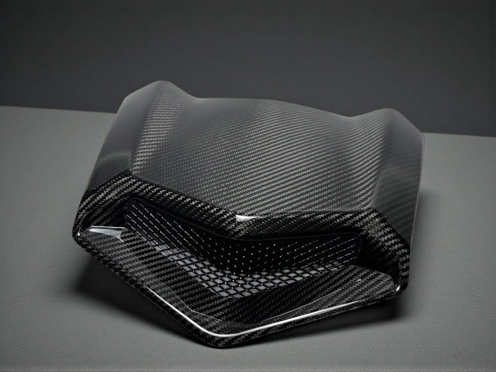 CAN AM MAVERICK X3 CARBON FIBER HOOD
